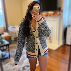 Roots Cabin Size S/P cozy soft button down cardigan 40% wool